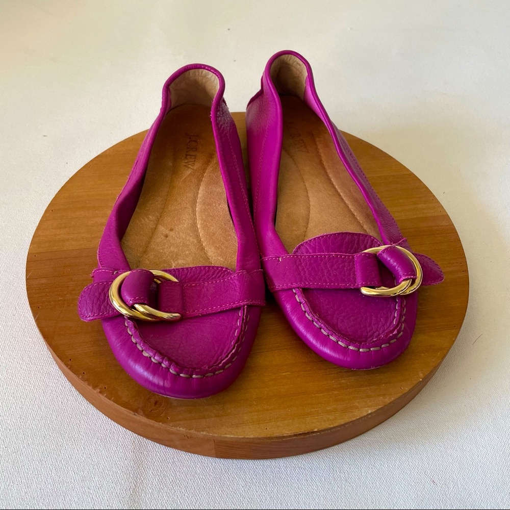 J Crew Pebbled Leather Flats with Gold Buckles 8 Fuschia